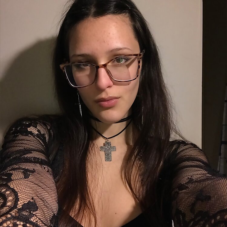 Mira Velvet